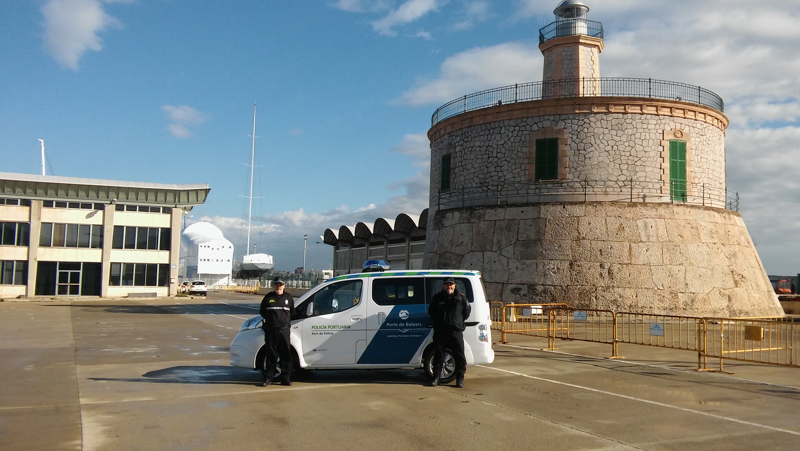 La APB adquiere un nuevo vehículo 100% eléctrico para la Policía Portuaria del puerto de Palma