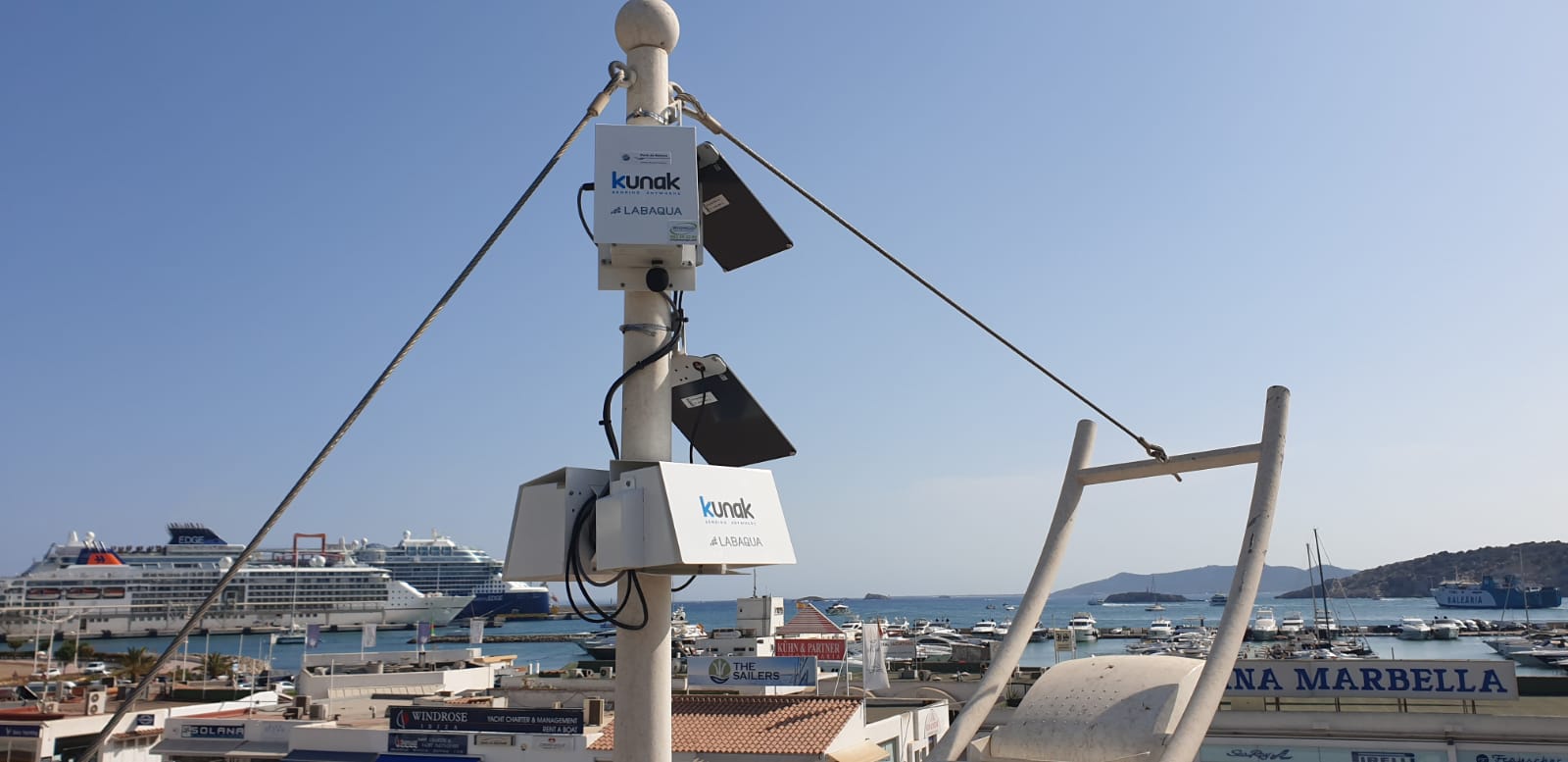 La APB instala una red de sensores para medir la contaminación del aire de sus puertos
