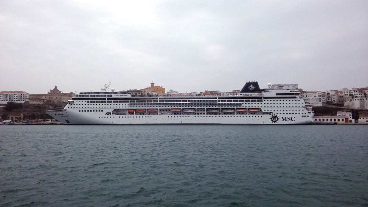 The MSC Armonia, the largest cruise ship to date, berths at Maó