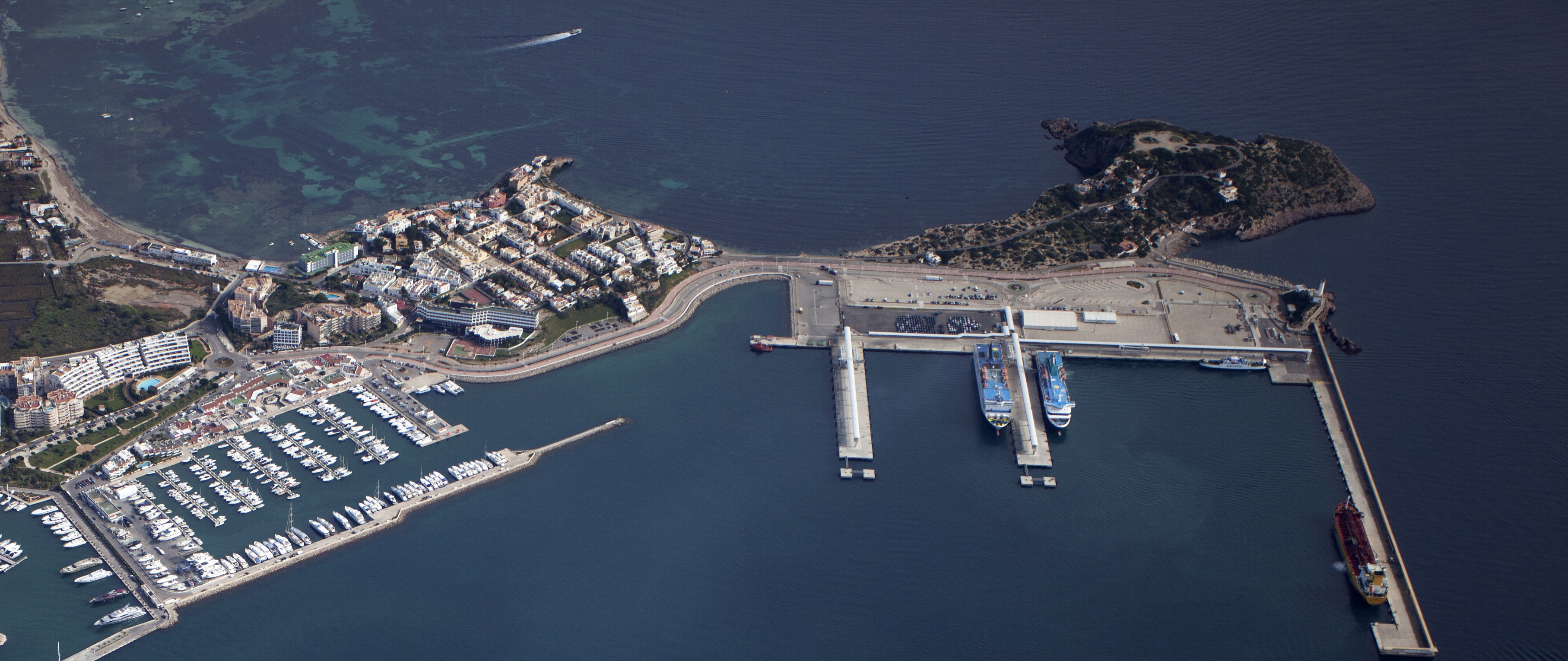 La APB deniega a Marina Botafoch la petición de ampliación de plazo y prórroga de su concesión en el puerto de Eivissa