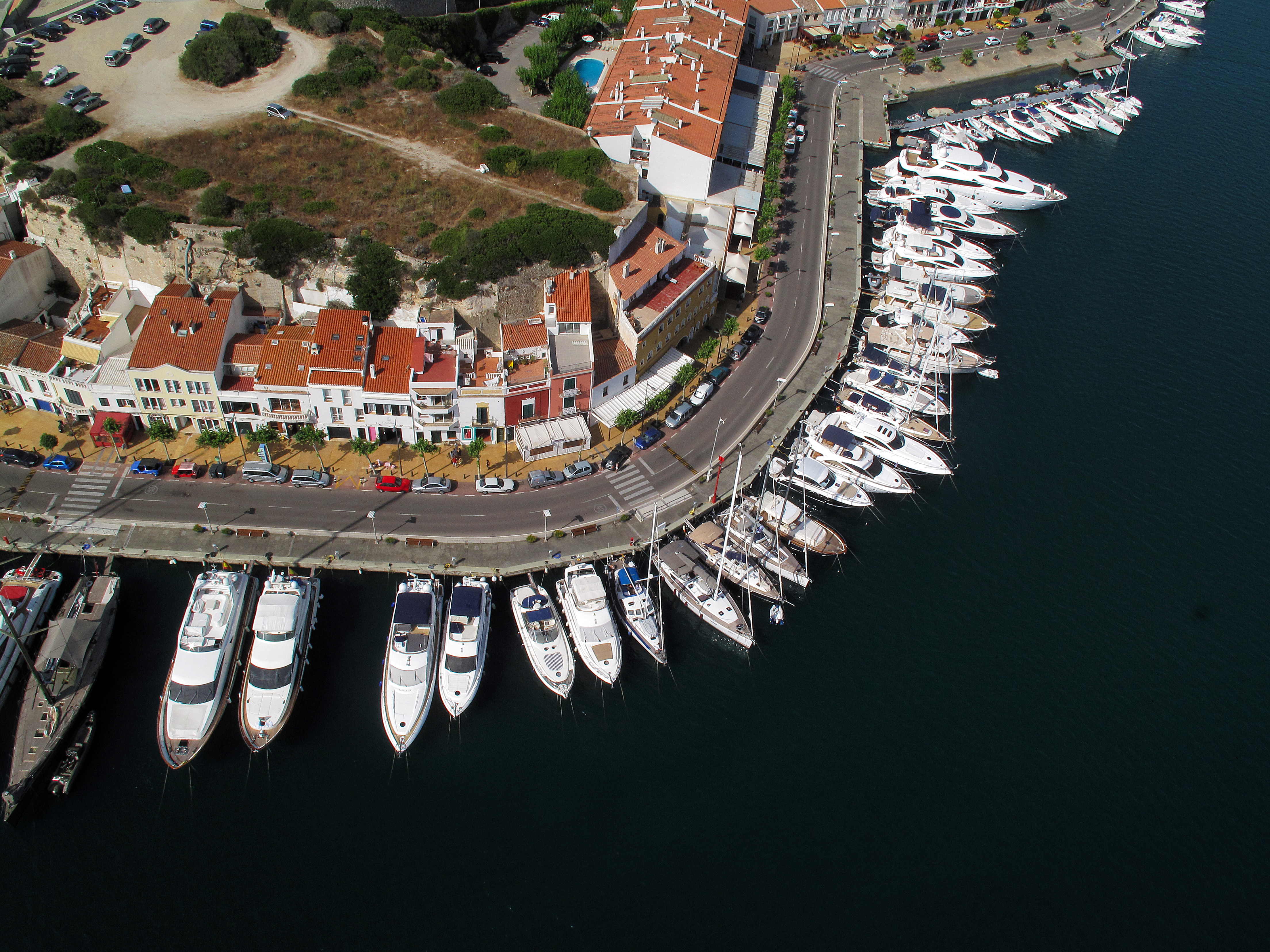 La APB saca a concurso la gestión de los amarres en la zona del varadero d’en Reynés en el puerto de Maó