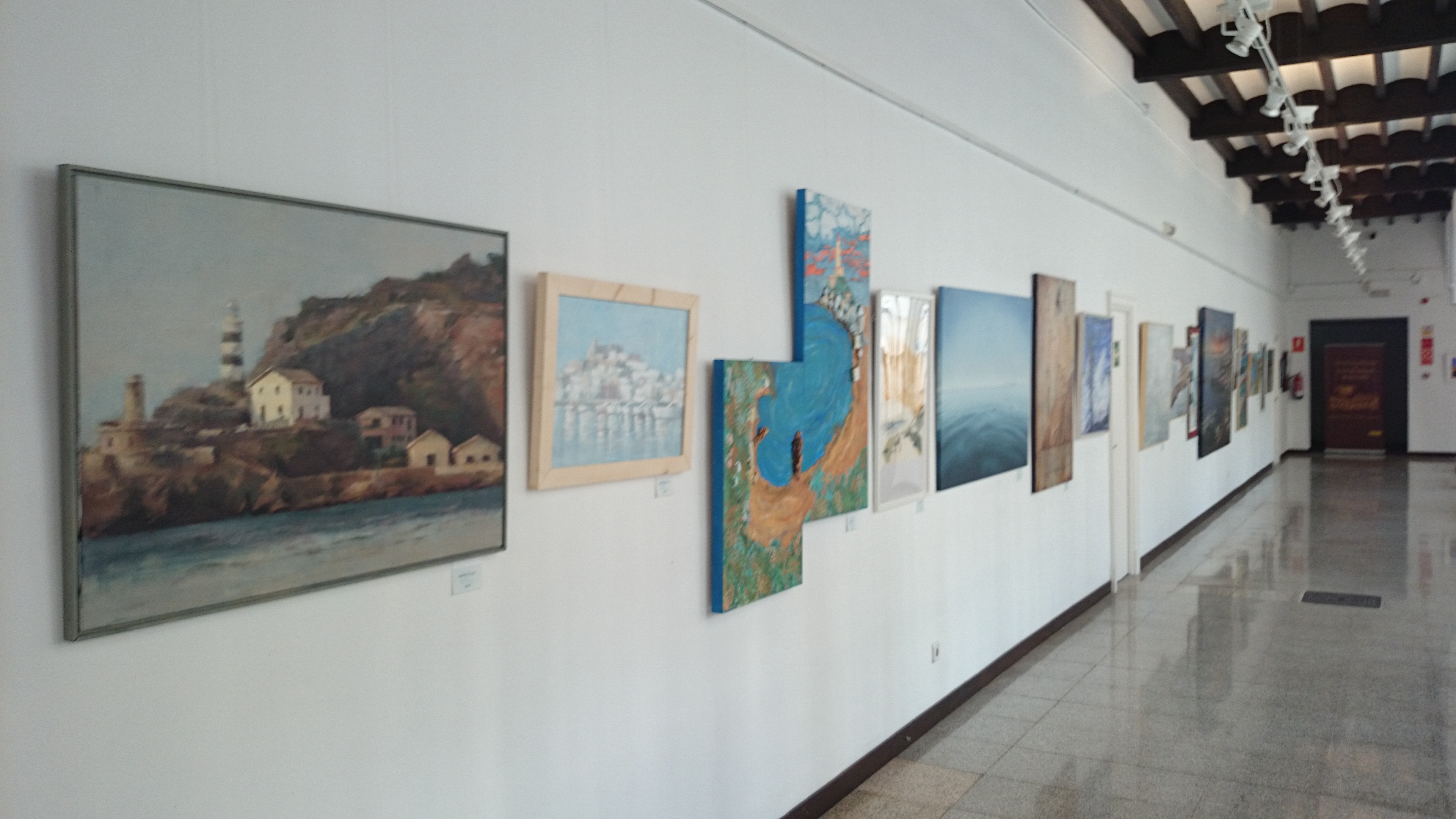 La Autoridad Portuaria de Baleares expone las obras del 5º Concursode Pintura y Fotografía sobre los faros y puertos de Baleares