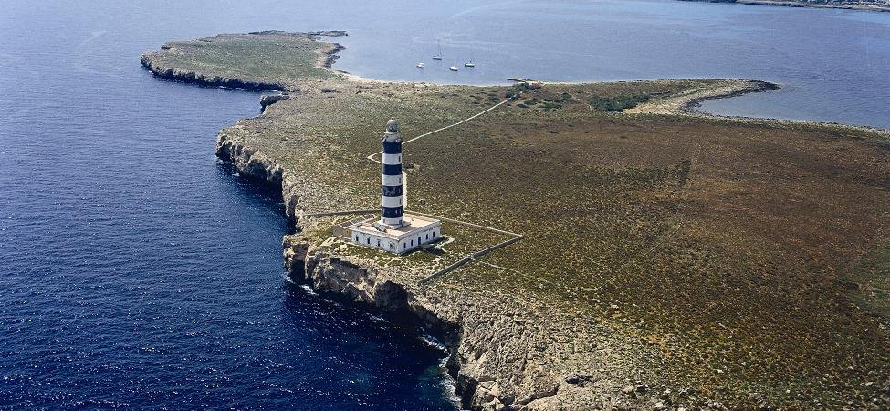 El IEO considera que el vertido al mar del material dragado en el puerto de Maó no afectará el LIC de la Isla del Aire