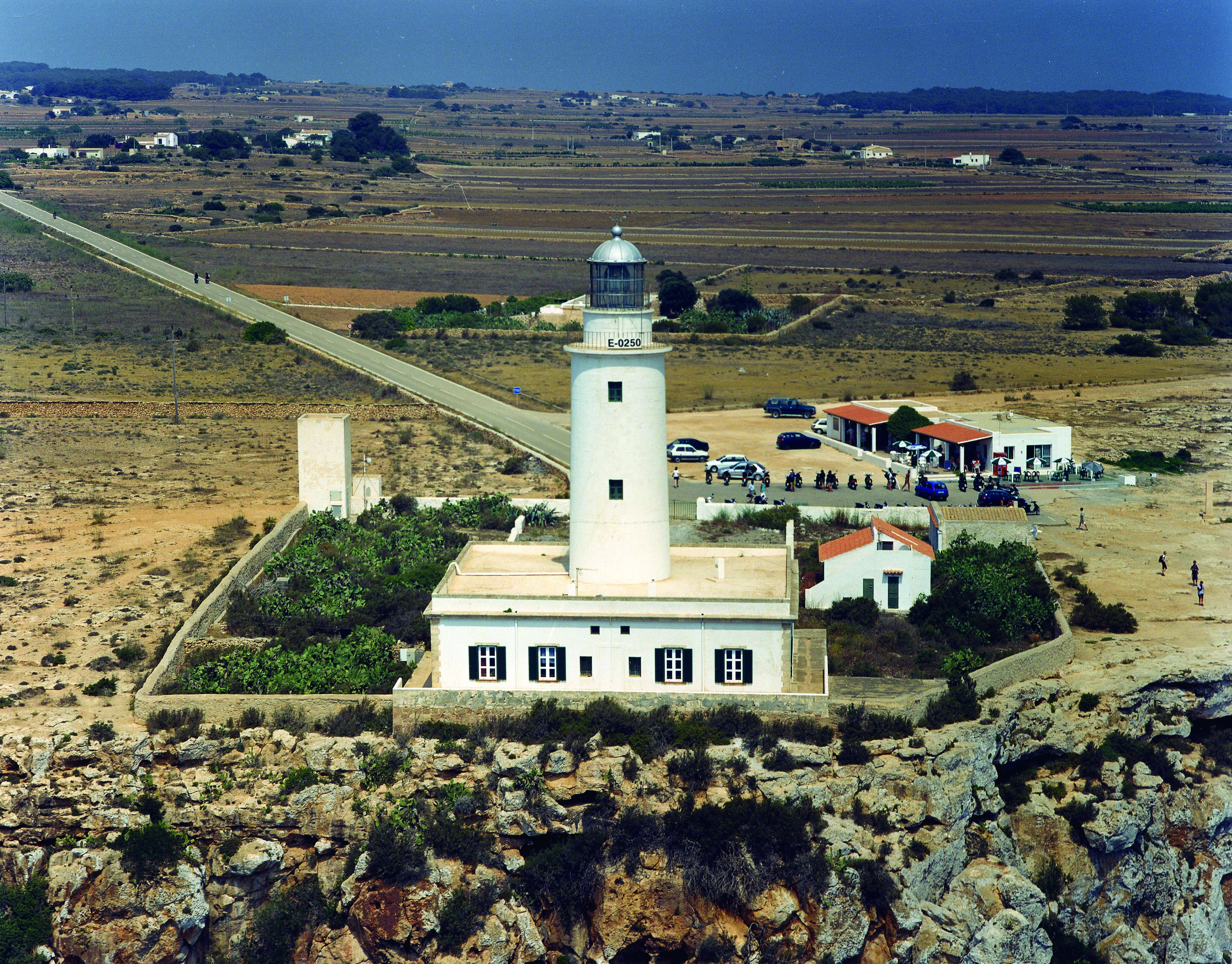 La APB saca a concurso la explotación de un bar en el faro de la Mola de Formentera
