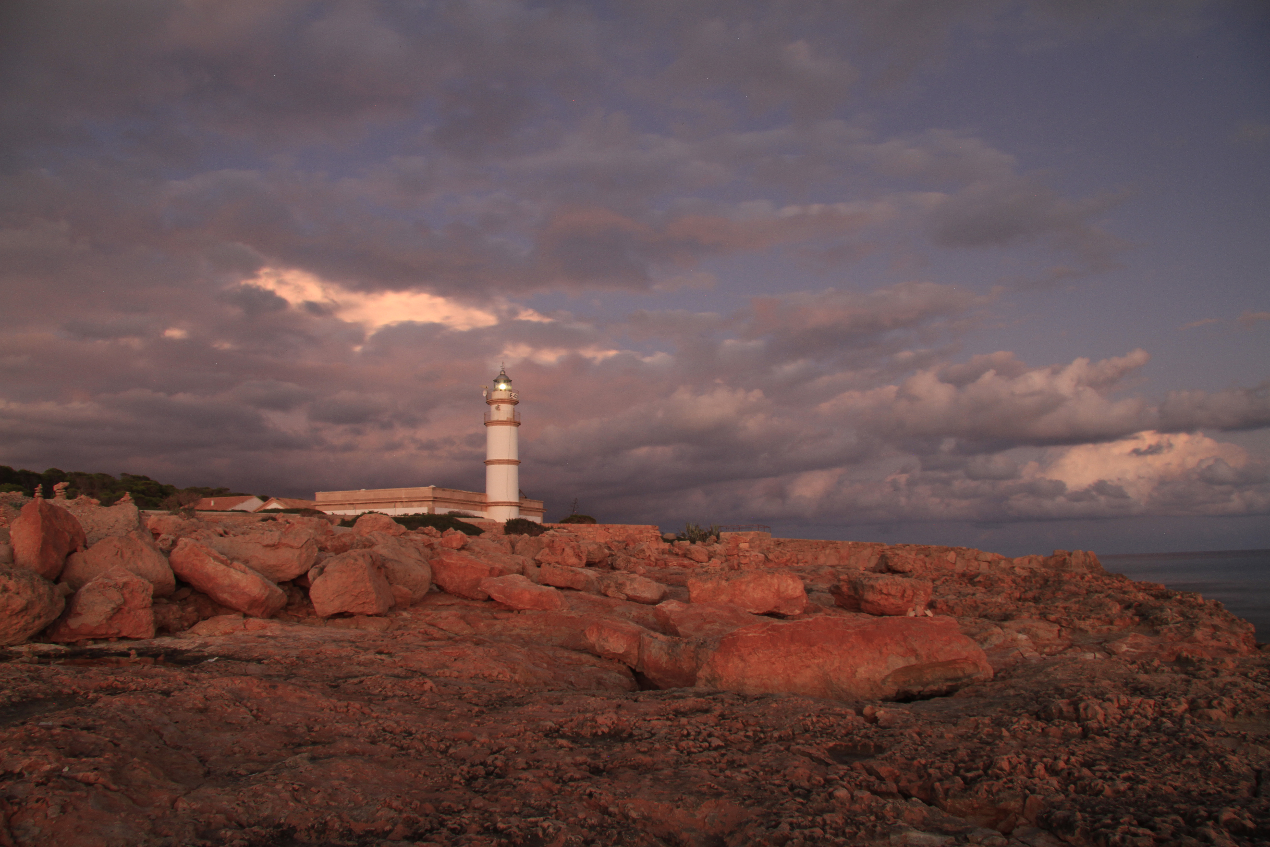 La APB destinará cerca de 2 millones de euros  a mantener los faros, balizas y boyas del archipiélago