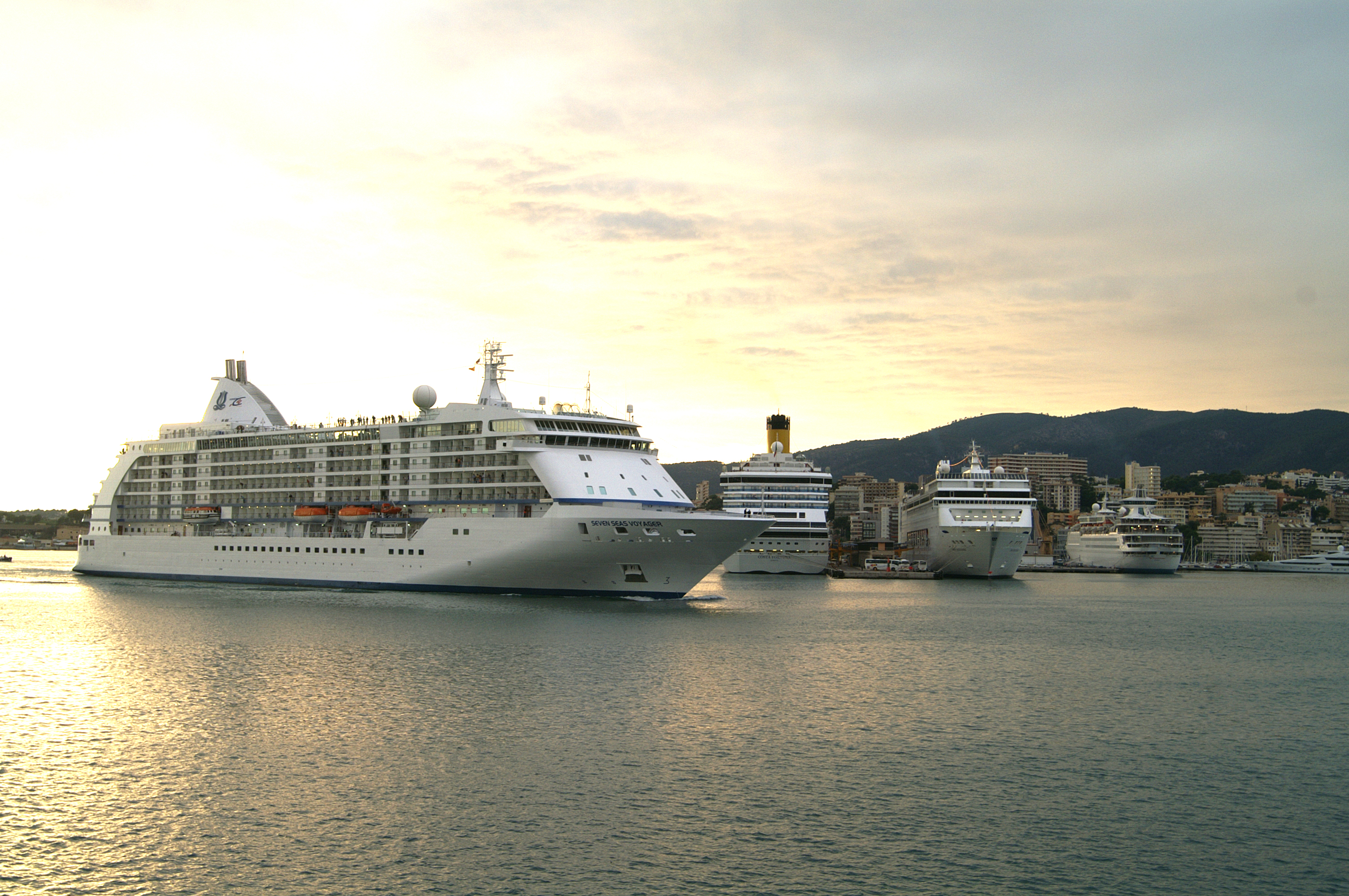 Cruise passengers consume 90 litres of water per year in the Port of Palma