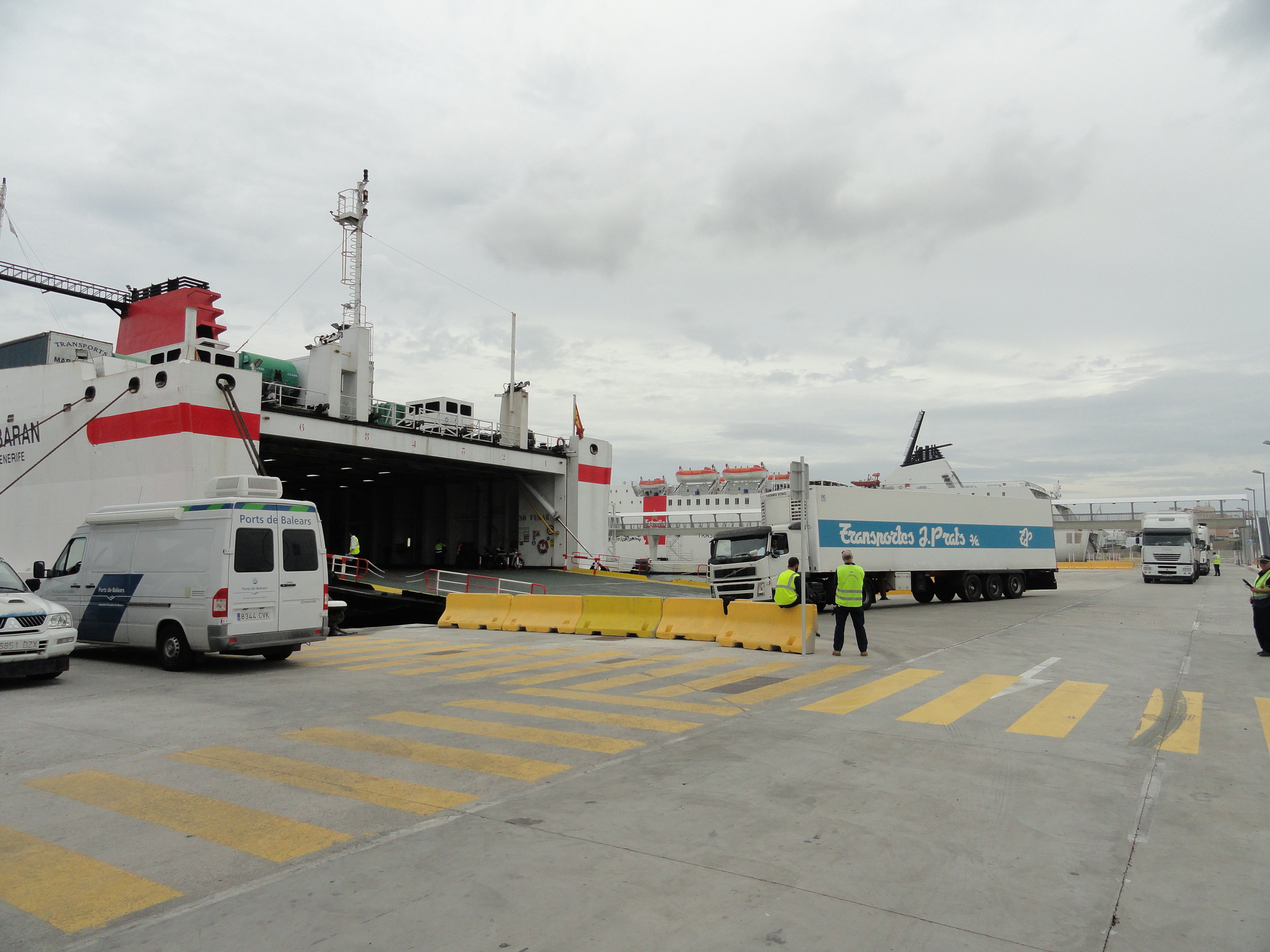 Die Hafenbehörde der Balearen (APB) wird die Preisnachlässe für den Güter- und Passagierverkehr über See für 2017 beinbehalten