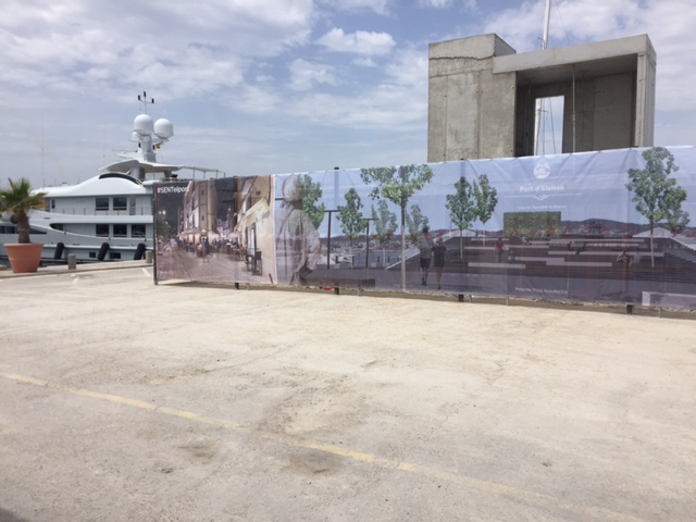 Die Hafenbehörde der Balearen (APB) teilt Acciona die Ausbau- und Verbesserungsarbeiten des Wellenbrechers im Hafen von Ibiza zu