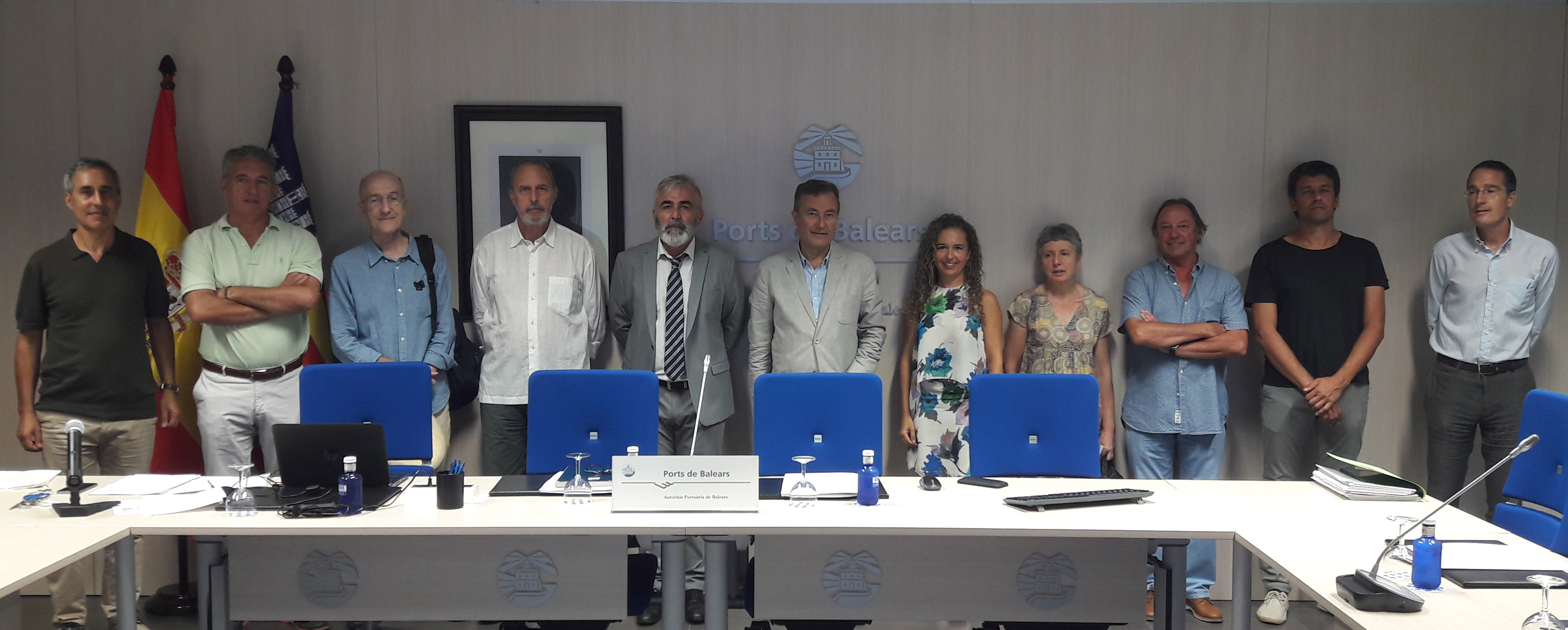 EL JURADO VALORA LAS TRECE PROPUESTAS PRESENTADAS PARA EL CONCURSO DE IDEAS PARA LA REMODELACIÓN URBANÍSTICA DEL CONTRAMOLL-MOLLET DEL PUERTO DE PALMA 