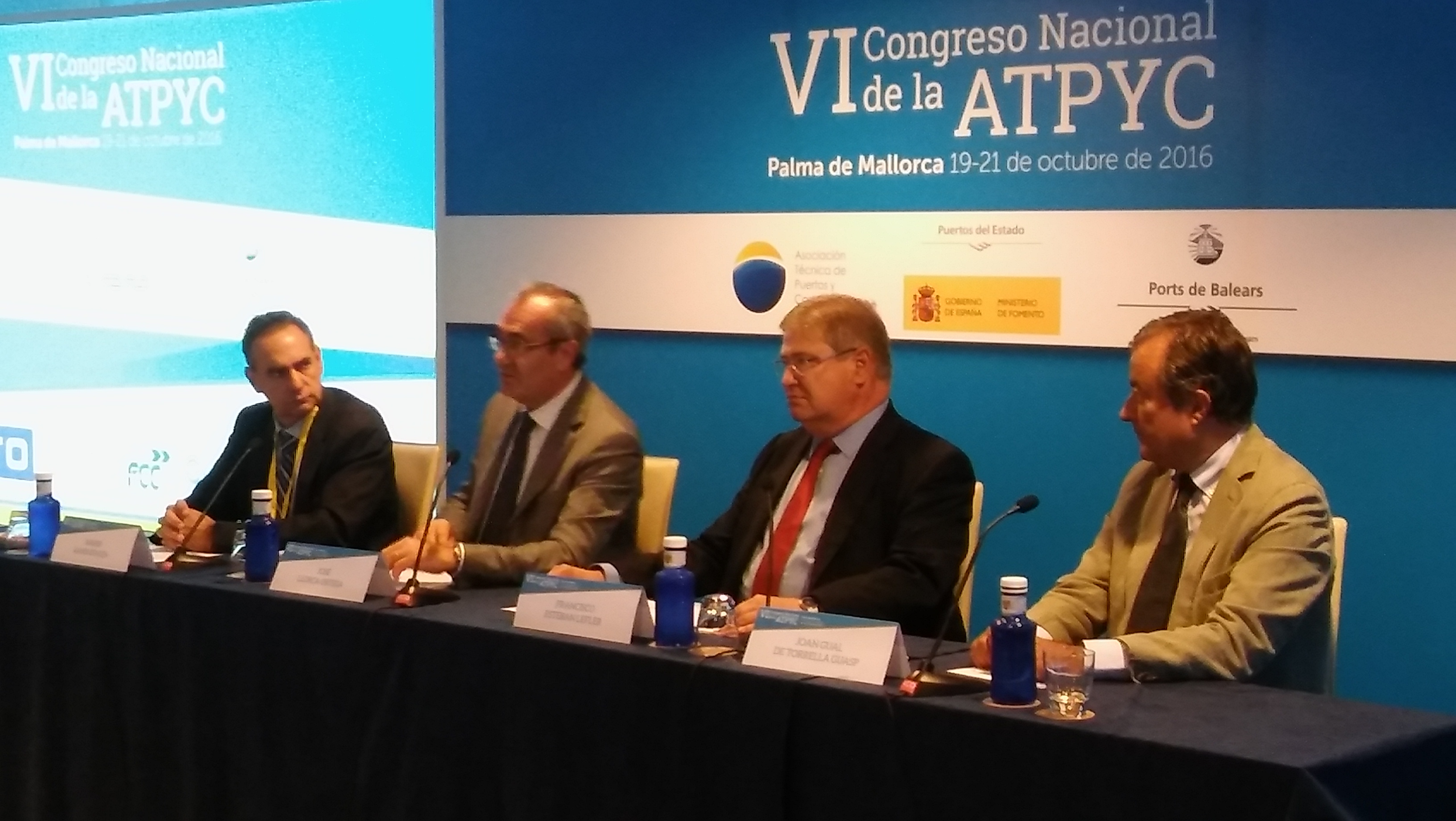 Die Hafenbehörde der Balearen (APB) und die öffentliche Stelle für Hafenbetrieb auf dem Nationalen Kongress von ATPYC