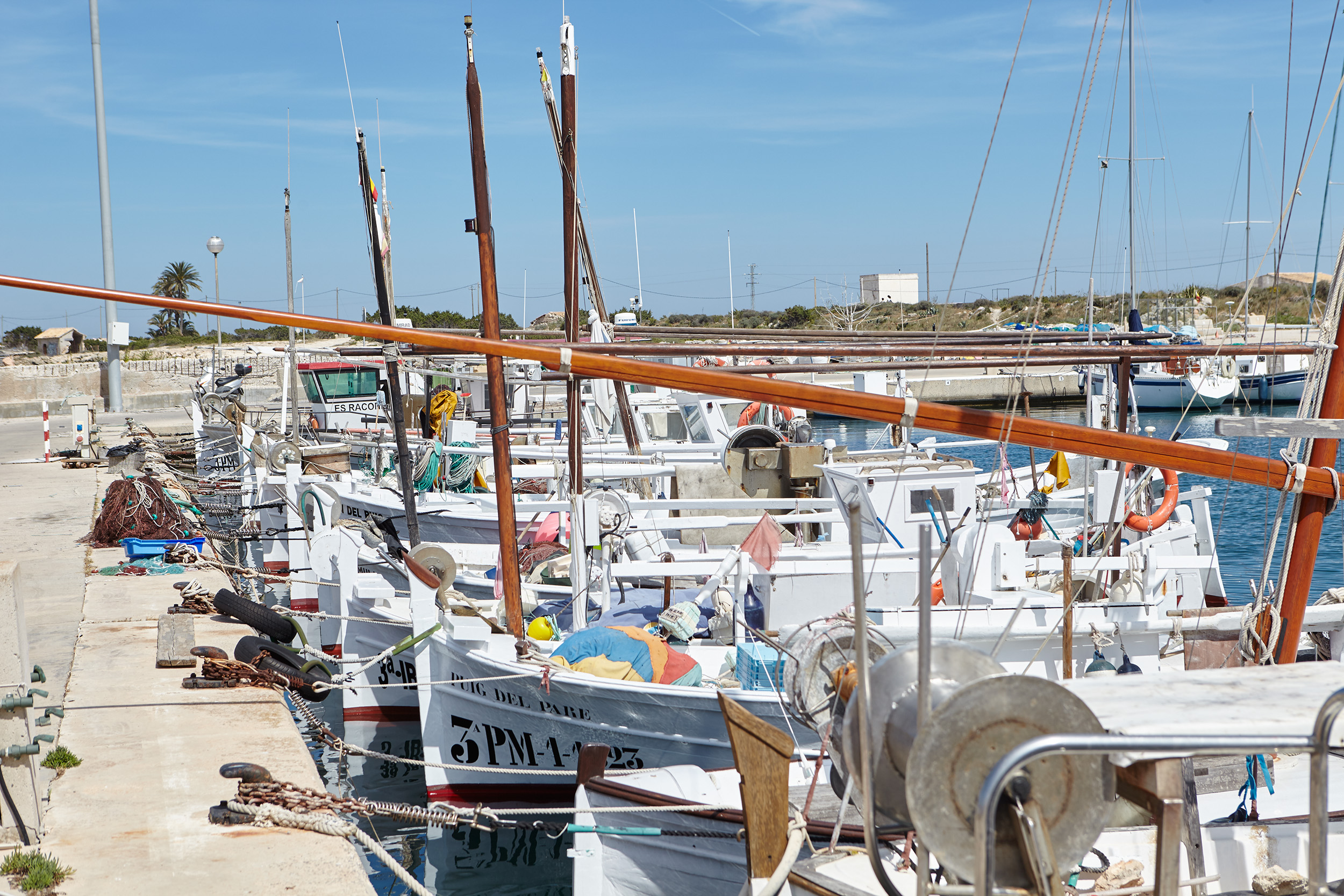 The APB repairs the fisherman's wharf at the Port of la Savina