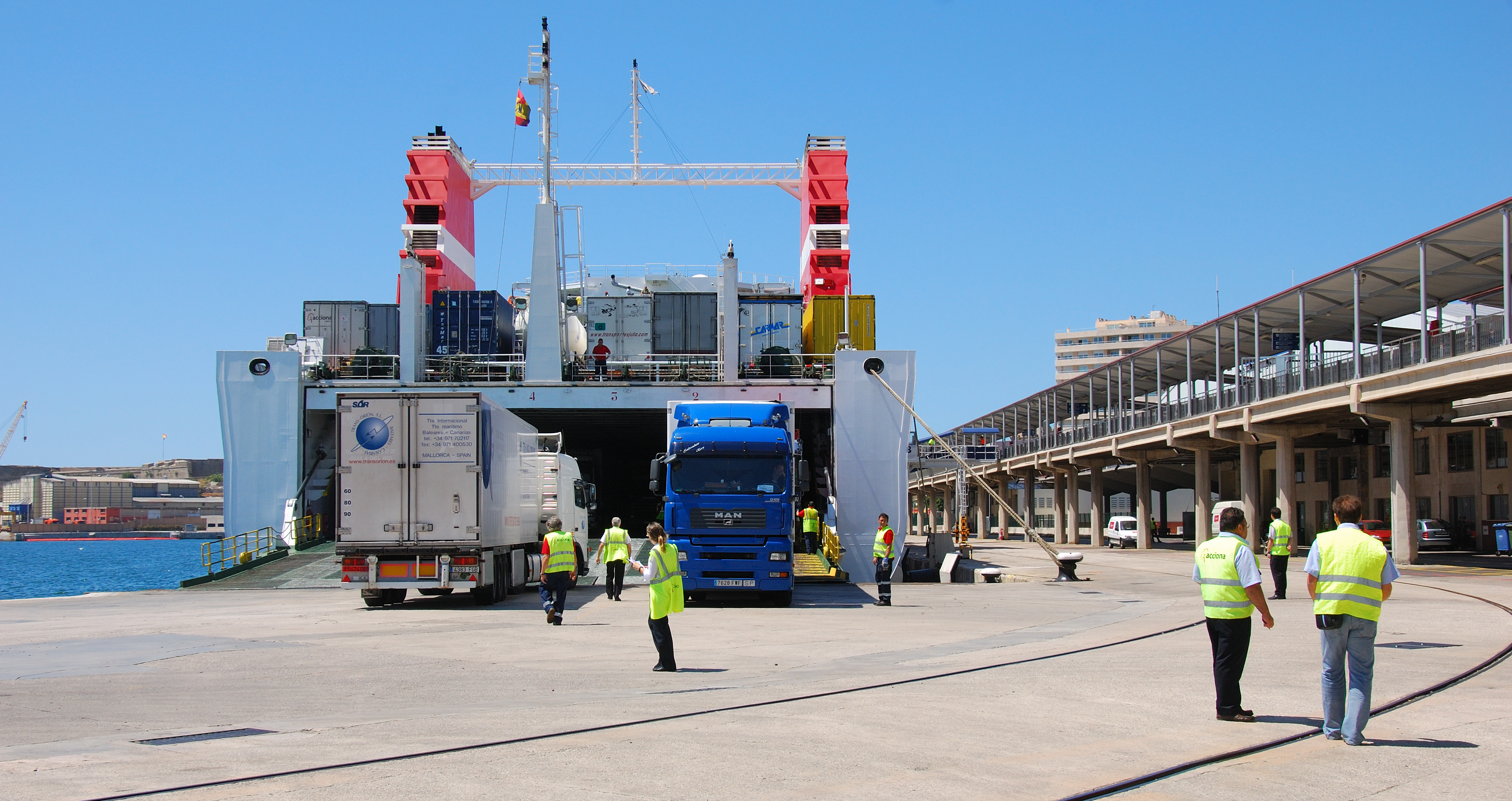 Große Aktivität im Hafen von Palma