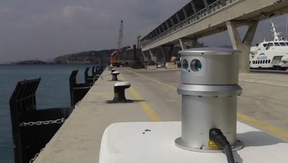La APB instala en el Botafoc un sistema novedoso de monitorización de atraques  para evitar colisiones con los muelles y prolongar su vida útil