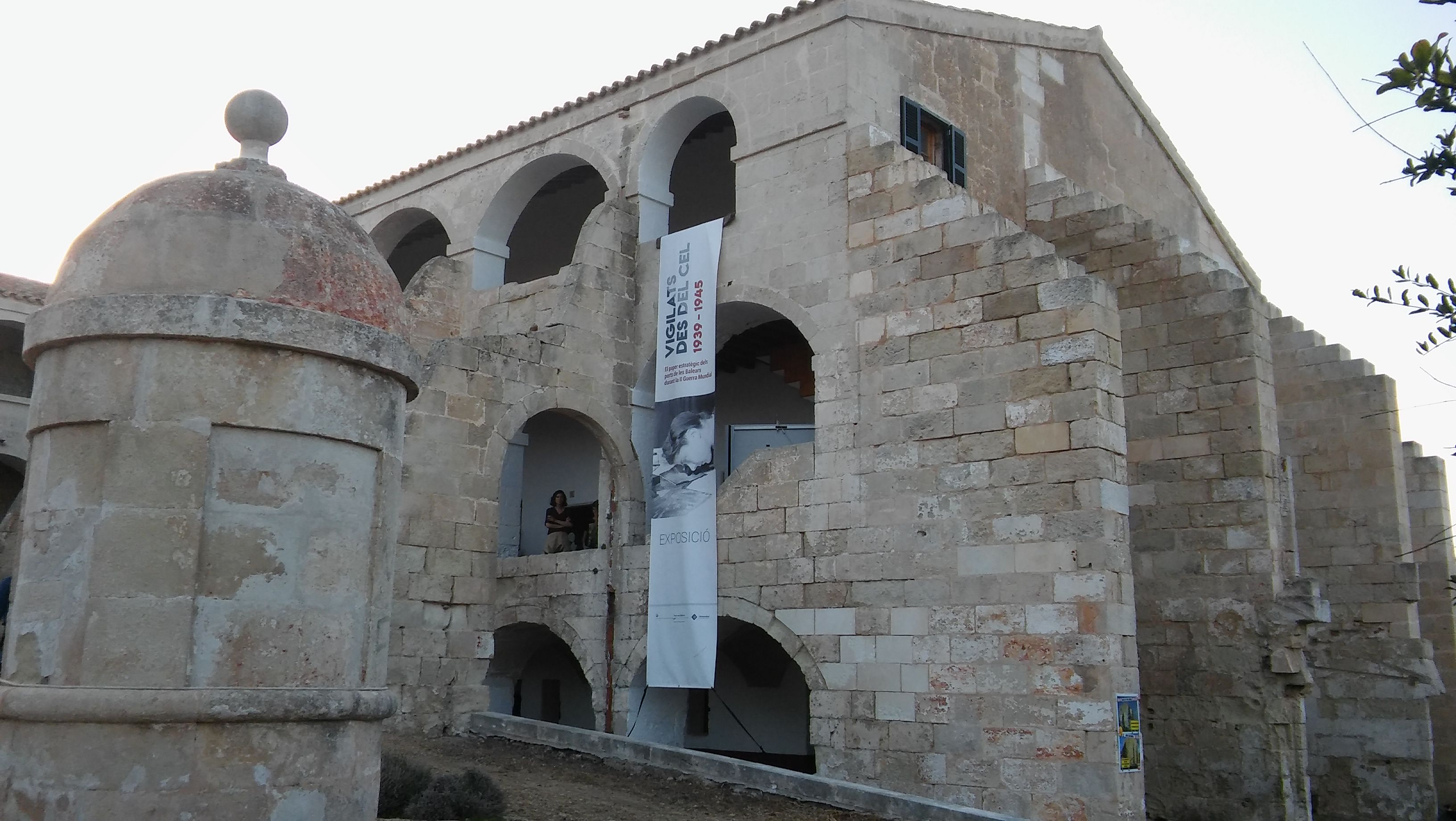 L'exposició 'Vigilats des del cel 1939-1945. El paper estratègic dels ports de les Balears durant la Segona Guerra Mundial 'arriba a Menorca