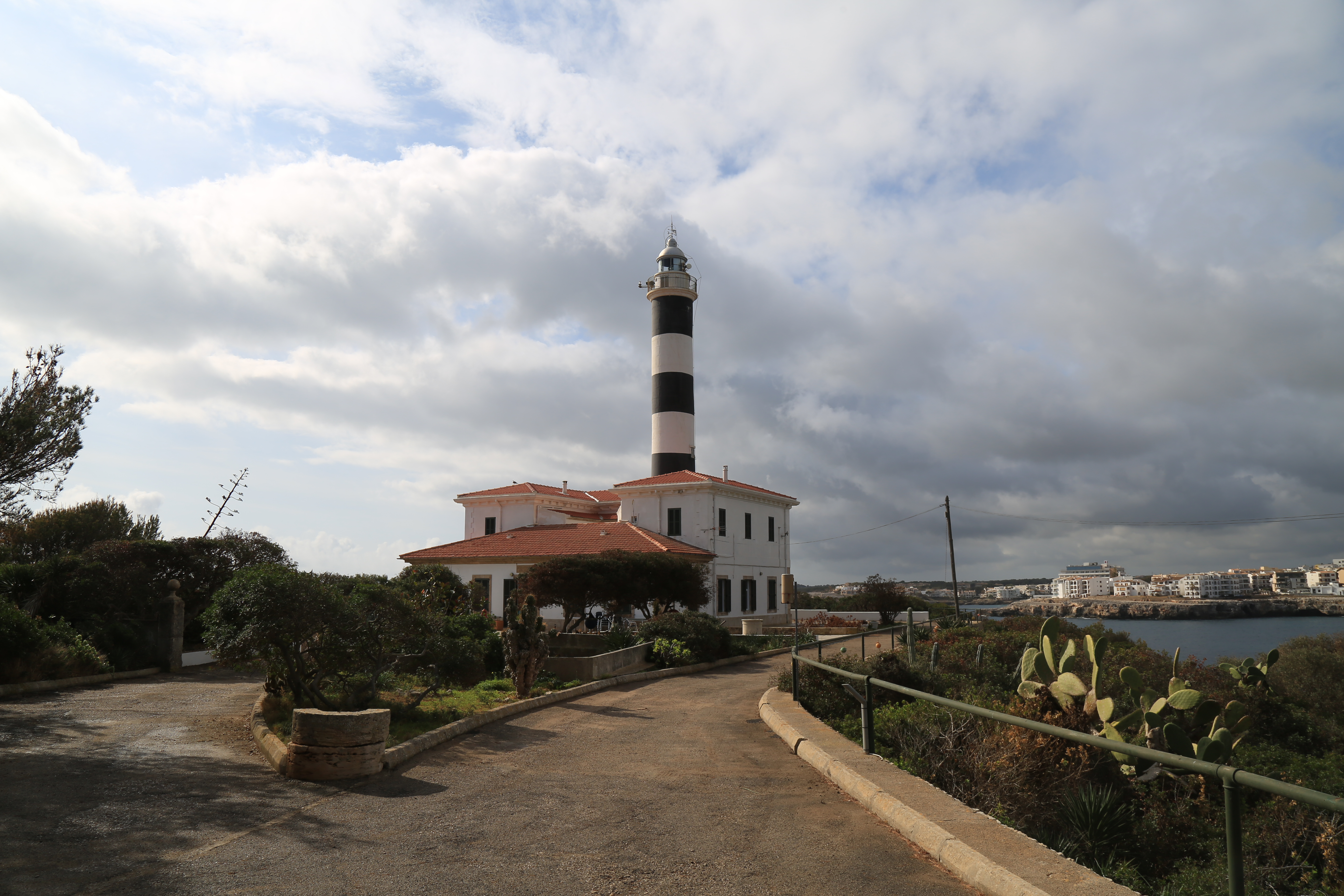 The Portocolom lighthouse will become part of the Balearic Islands Research Station Network
