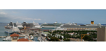 10,000 cruise passengers in the Port of Palma in one day