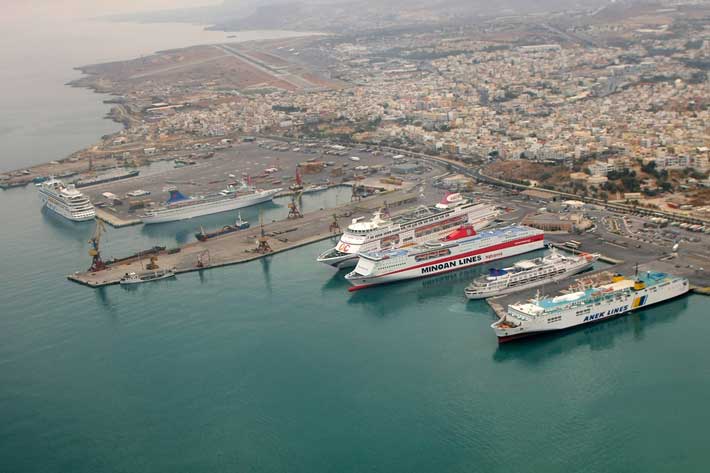 El puerto de Heraklion ampliará el rompeolas y desplegarán una unidad undimotriz
