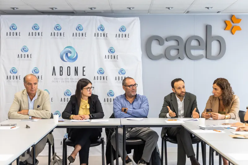 Firma del nou Codi Ètic