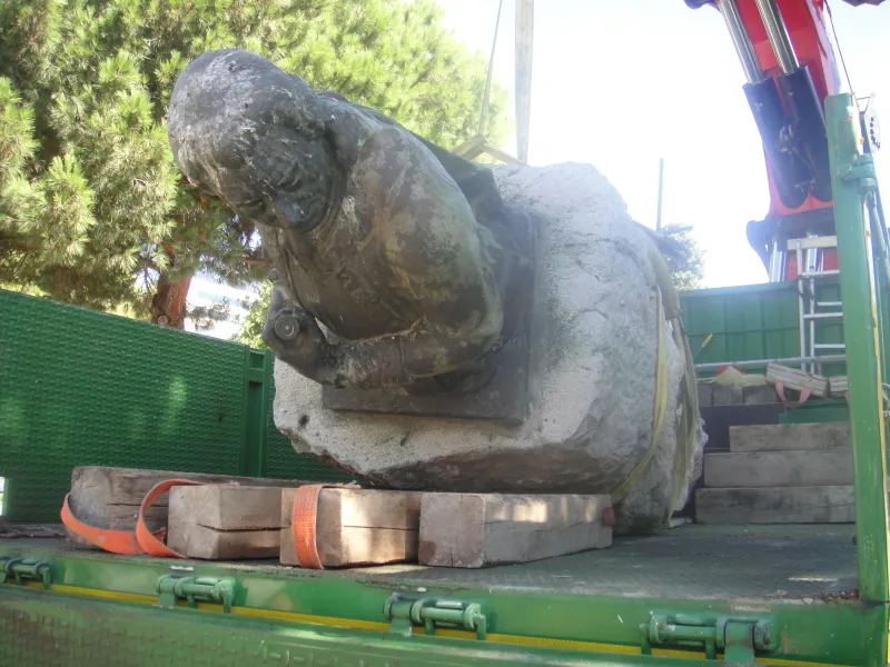 Busto Teniente General Antonio Barceló