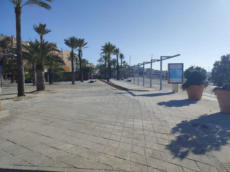 Demol·lició d'una de les pèrgoles