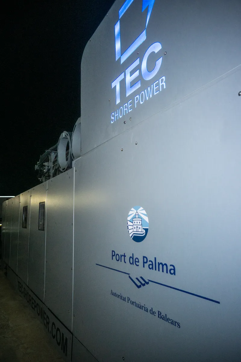 Cold ironing Palma