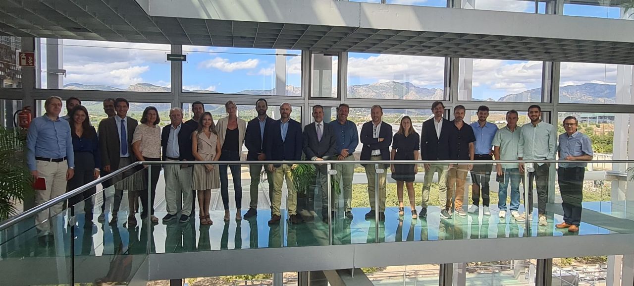 ENCUENTRO ENTRE EL CLUSTER TEIB Y LAS NUEVAS AUTORIDADES POLÍTICAS
